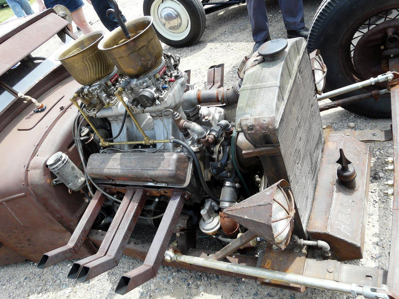 Illustration for article titled The Stupidest Awesome Car At Billetproof 2009: Lowest Car Ever